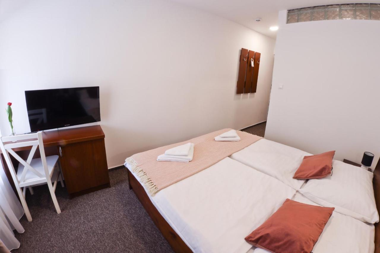 Hotel Slanica Namiestów Zewnętrze zdjęcie