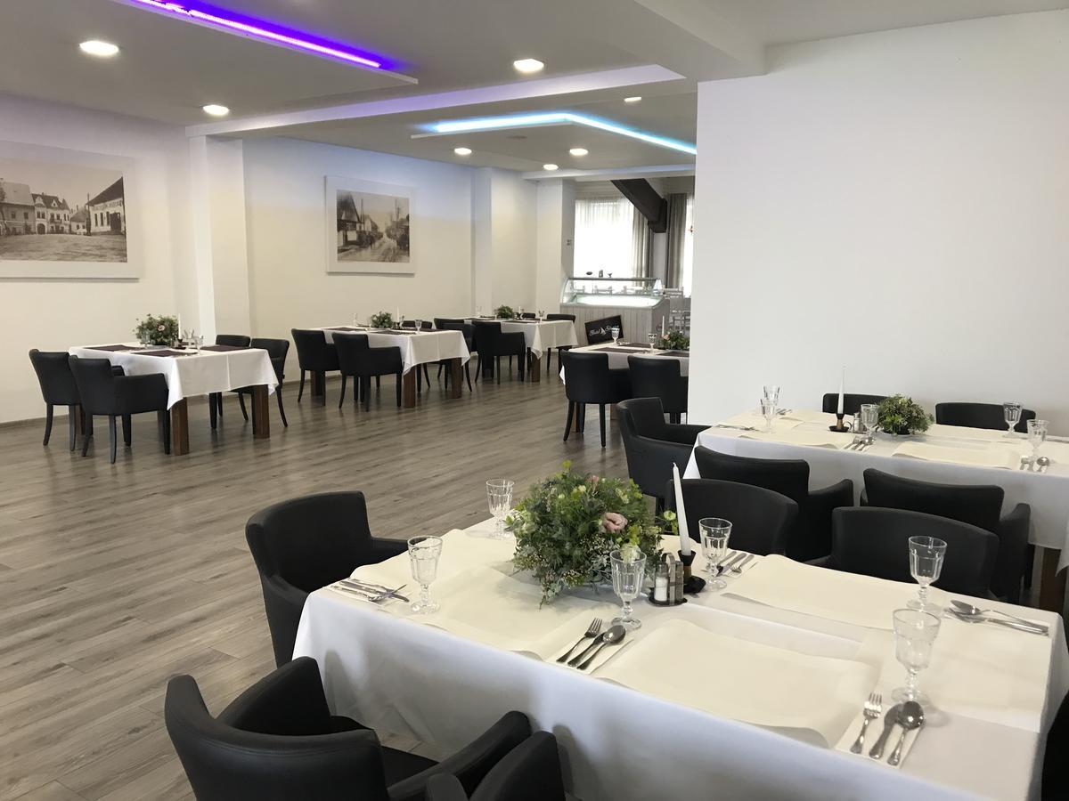 Hotel Slanica Namiestów Zewnętrze zdjęcie